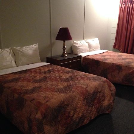 Macklin Motor Inn 외부 사진