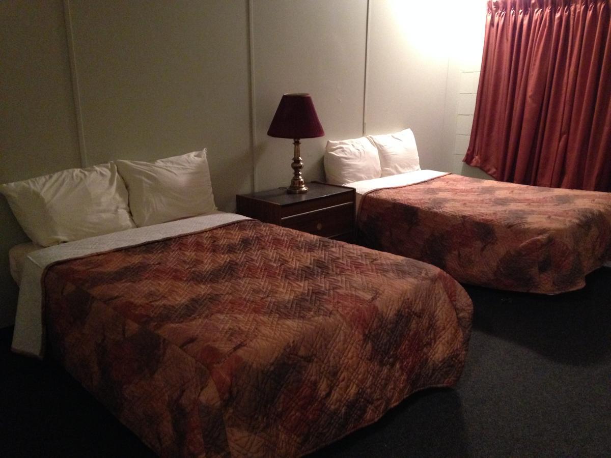 Macklin Motor Inn 외부 사진